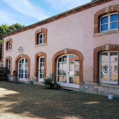 Chateau Mesny Gite Au Fil Des Pages Vic-sur-Seille Экстерьер фото