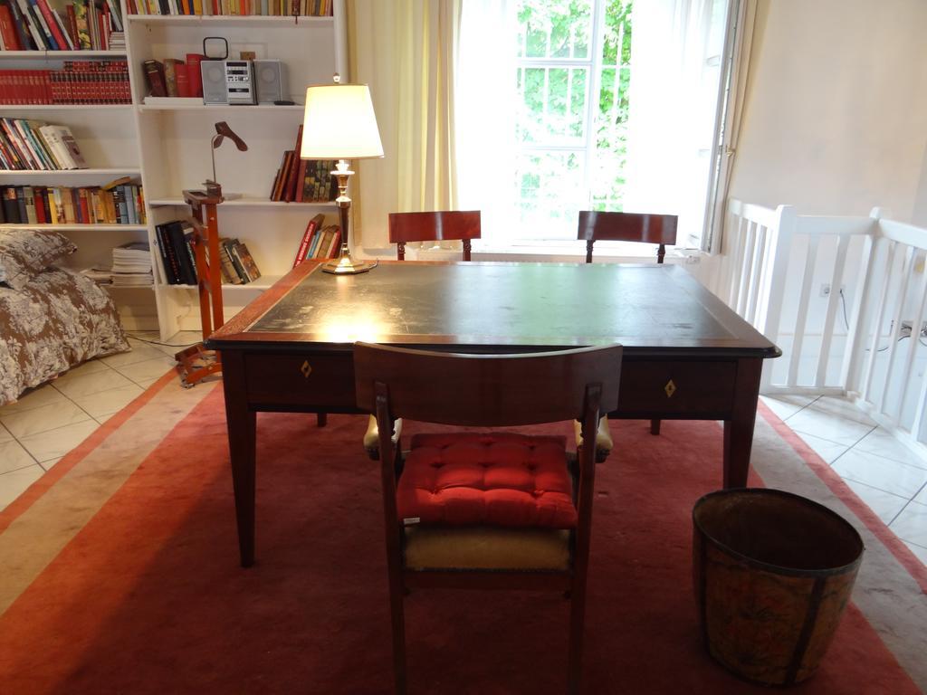 Chateau Mesny Gite Au Fil Des Pages Vic-sur-Seille Экстерьер фото